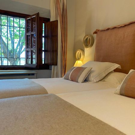 Hotel Rural Las Tejuelas Valdecaballeros ภายนอก รูปภาพ