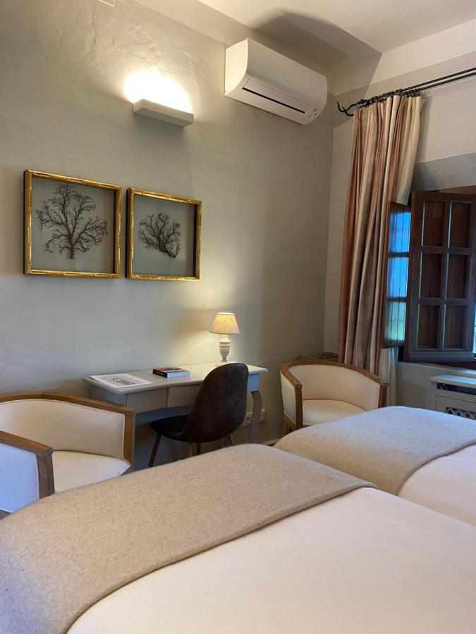 Hotel Rural Las Tejuelas Valdecaballeros ภายนอก รูปภาพ